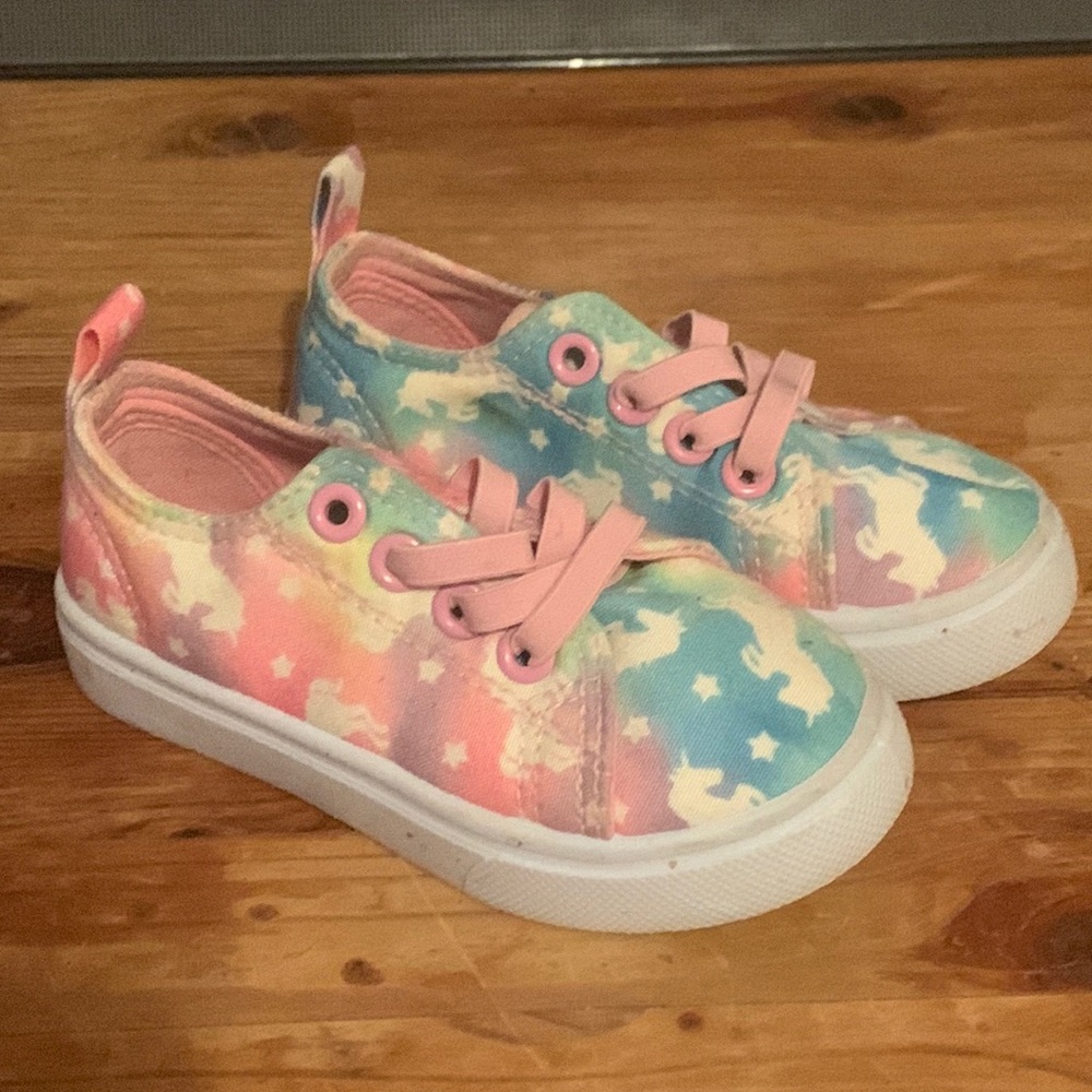 {SOLD} Unicorn 🦄 Printed Canvas Shoes